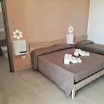 Nocleg ze śniadaniem Li Manca 3*