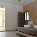 Nocleg ze śniadaniem Li Manca 3*