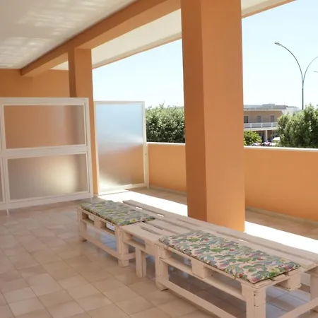 Li Manca Bed & Breakfast Surbo