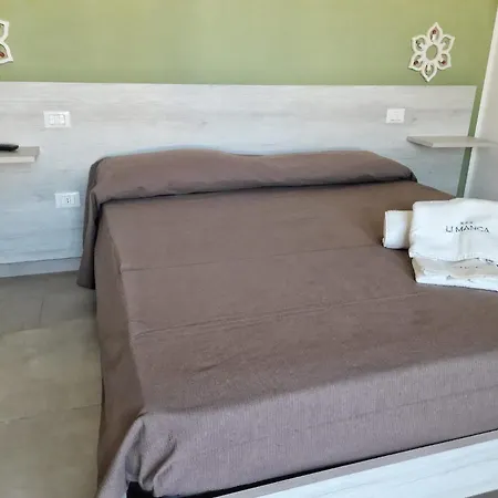 ベッド・アンド・ブレックファスト Li Manca