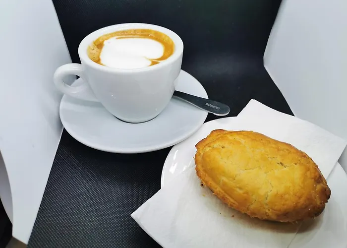 לינה וארוחת בוקר Li Manca 3*