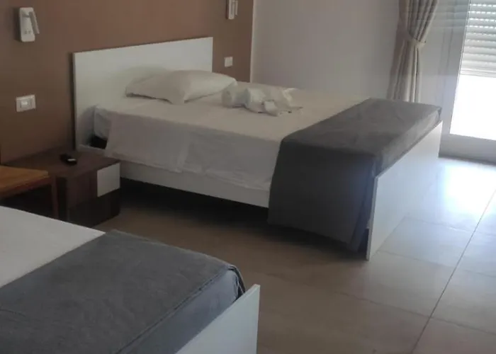 Li Manca לינה וארוחת בוקר