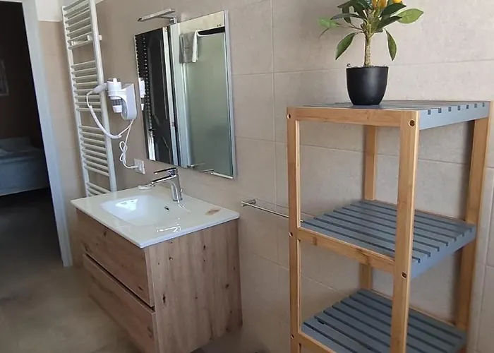 Li Manca לינה וארוחת בוקר סורבו